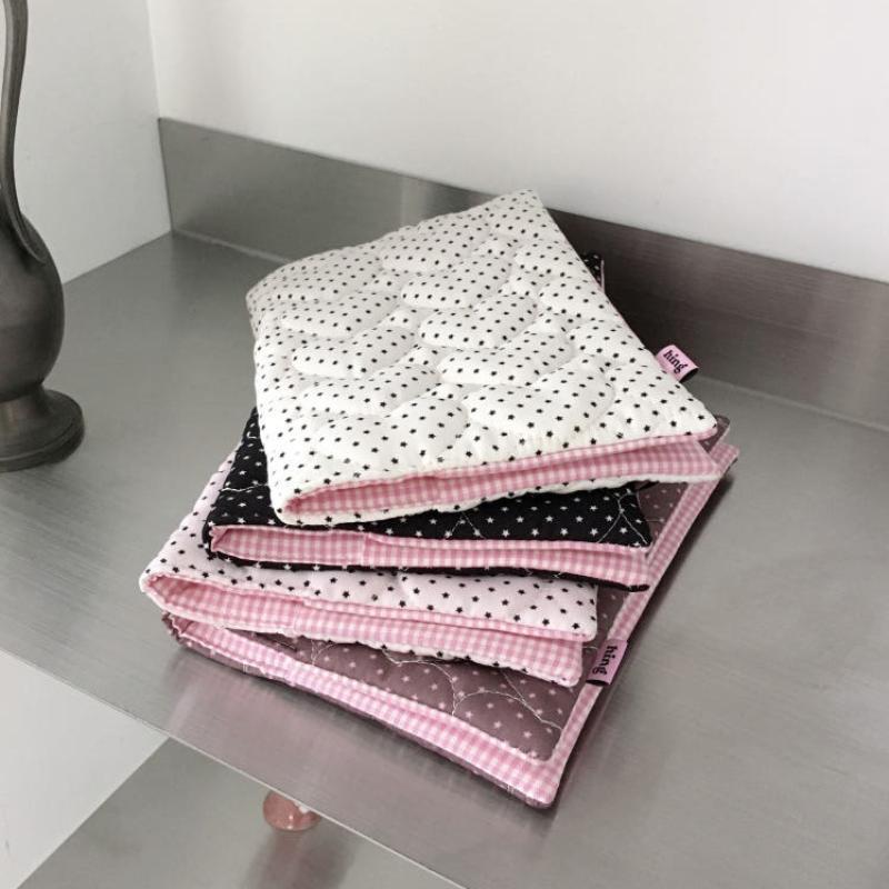 Polka Dot A5 Book Cover: Quilt - Notebook Dotted A5 评论和价格